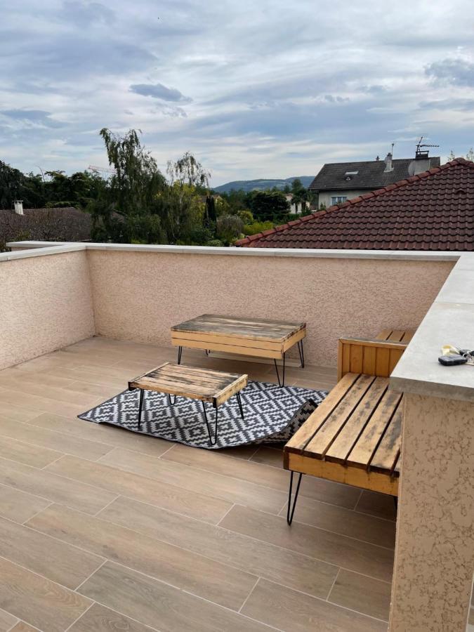 La Parenthese Balneo T2 Cosy De 40M² Avec Terrasse Apartamento Ternay  Exterior foto